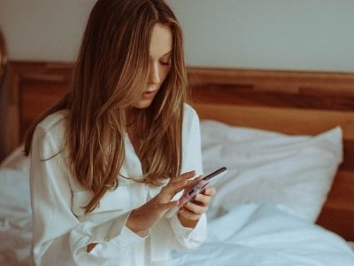 How often should you text when you first start dating