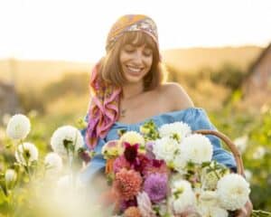 Create Dreamy Romantic Floral Arrangements